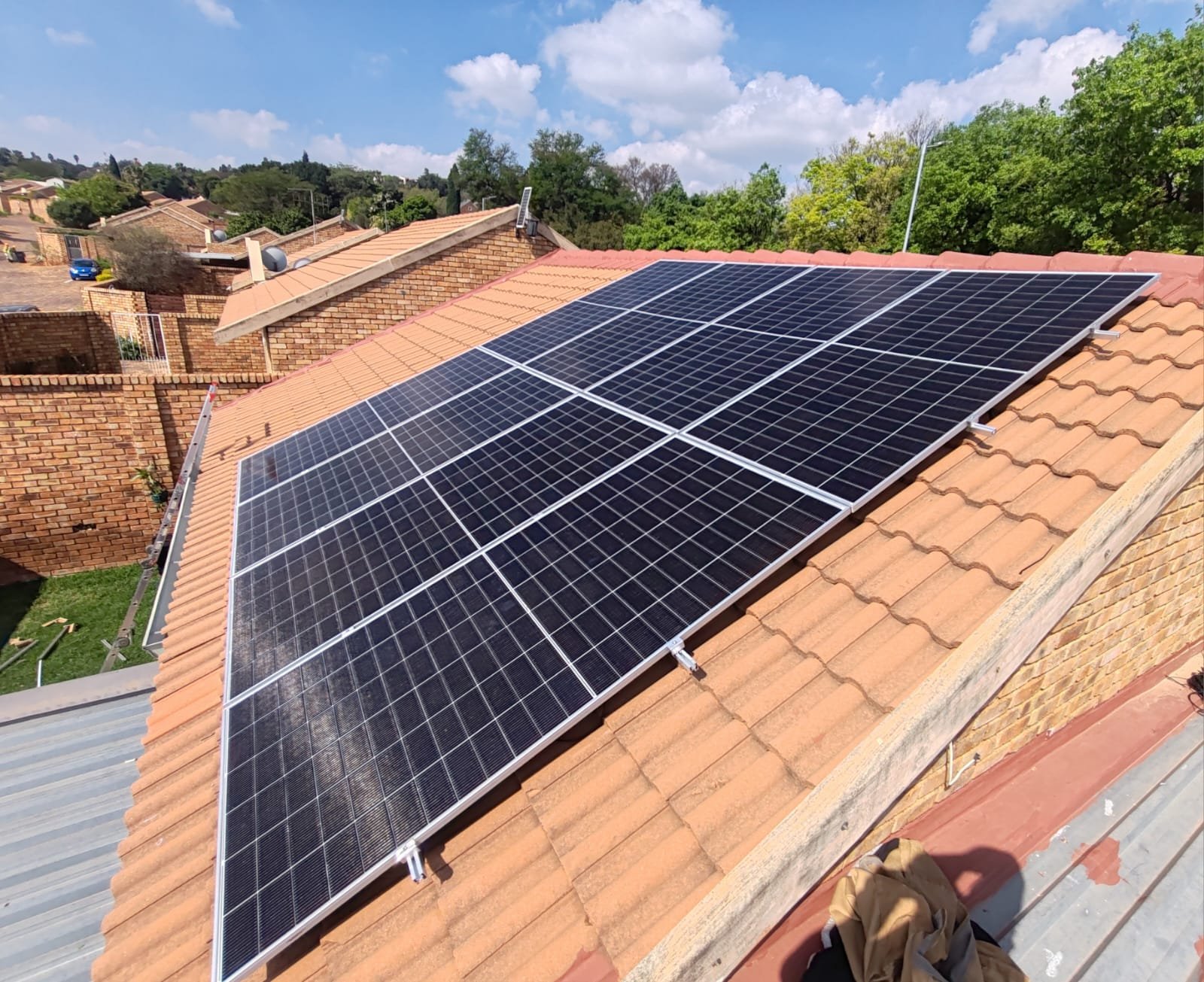 Bravo Electrical rooftop solar panel installation
