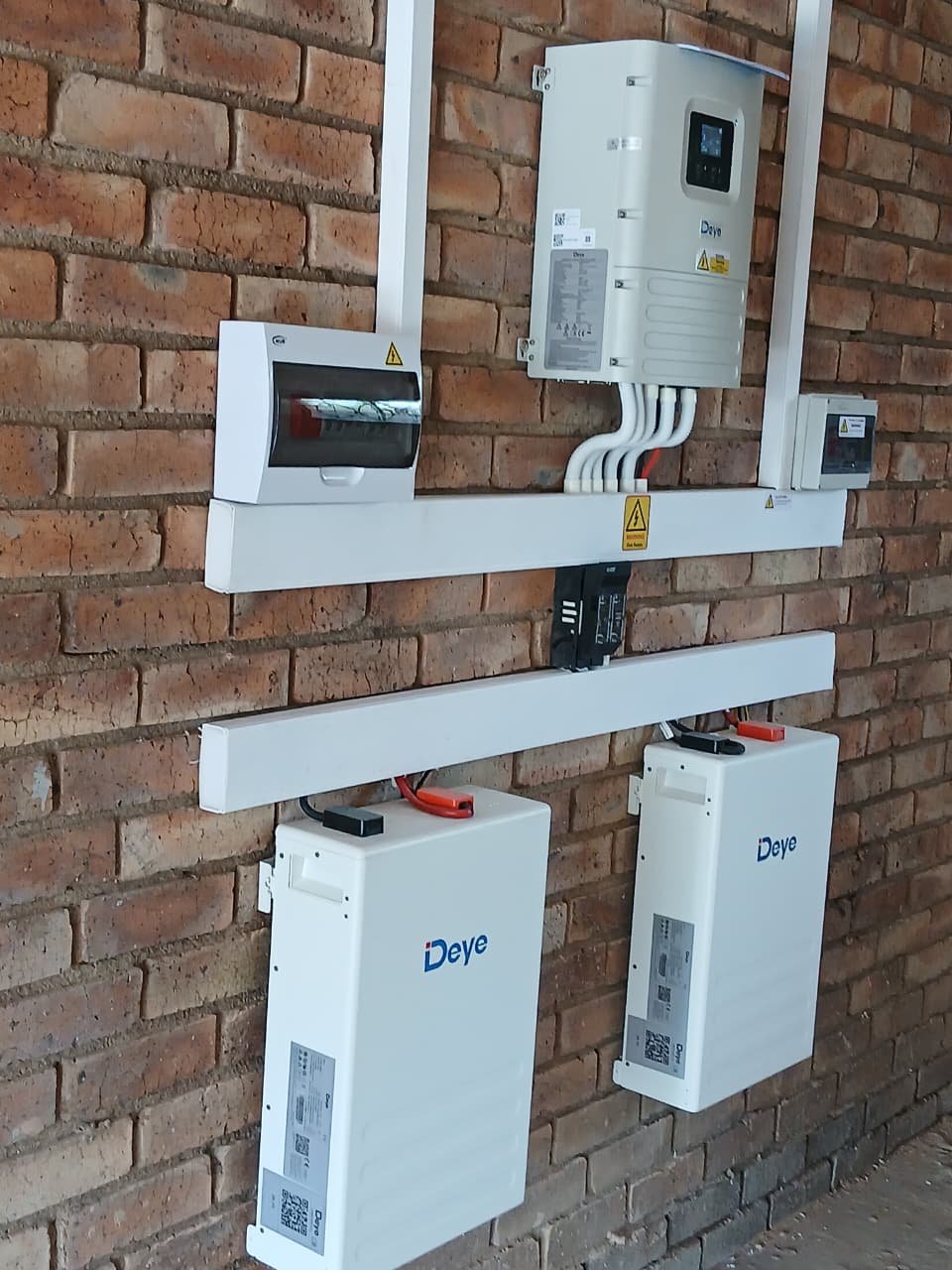 Bravo Electrical inverters & batteries project